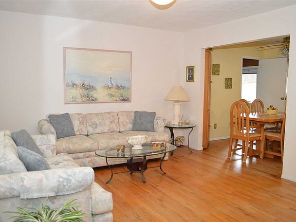 2nd image of 1279 Waverly Ave