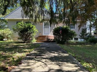 27 Amber Rd, Rocky Point, NY 11778