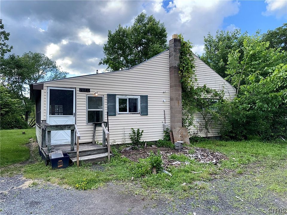 1st image of 1070 Lynch Rd