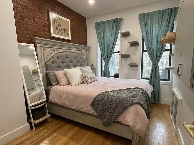 60-82 Catalpa Ave #2R — Photo 7