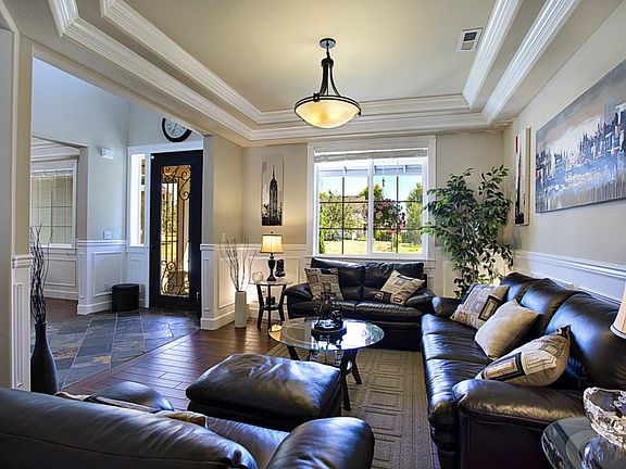 4th image of 4622 125th Avenue Ct E