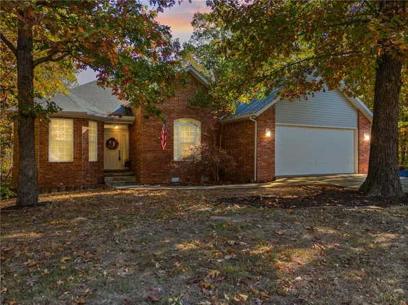 7 Longridge Ln, Bella Vista, AR 72715