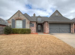 12519 S Birch Ave, Jenks, OK 74037