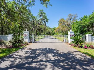 16 Front St, Saint Helena Island, SC 29920