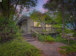 7514 SW Barnes Rd APT A, Portland, OR 97225