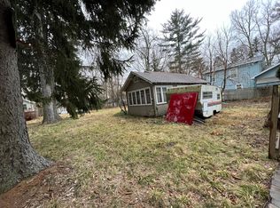 15945 Lakeshore Rd, Union Pier, MI 49129