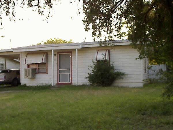 1st image of 401 Cockerell Dr