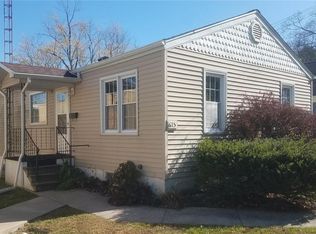 615 Rountree St, Hillsboro, IL 62049