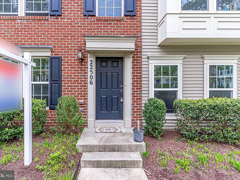 1st image of 22506 Phillips St #504