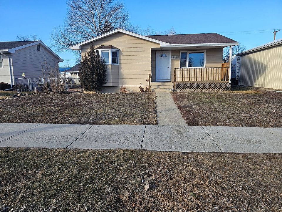 1st image of 909 S Cale Ave