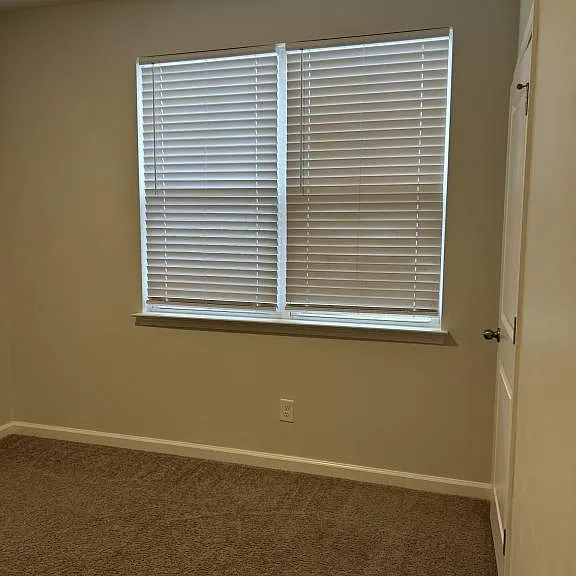 2105 Ridgedale Dr — Photo 3