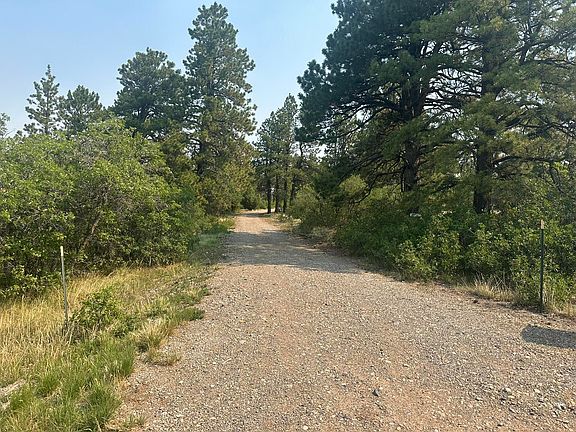 2nd image of 135 Canyon Rim Loop