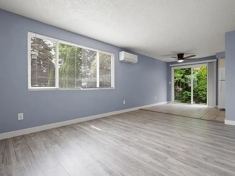 3208 NE 44th St #3208 — Photo 7
