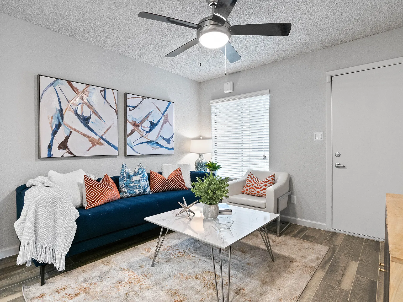 Delano Apartments — Photo 4