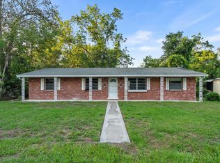 521 NE First Ave, Trenton, FL 32693