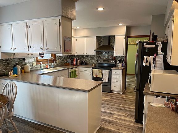 4th image of 913 Angier Dr