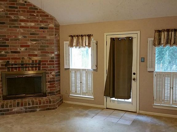 3rd image of 14615 Cypress Valley Dr