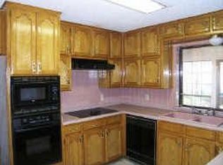 5619 Waterview Dr, Arlington, TX 76016