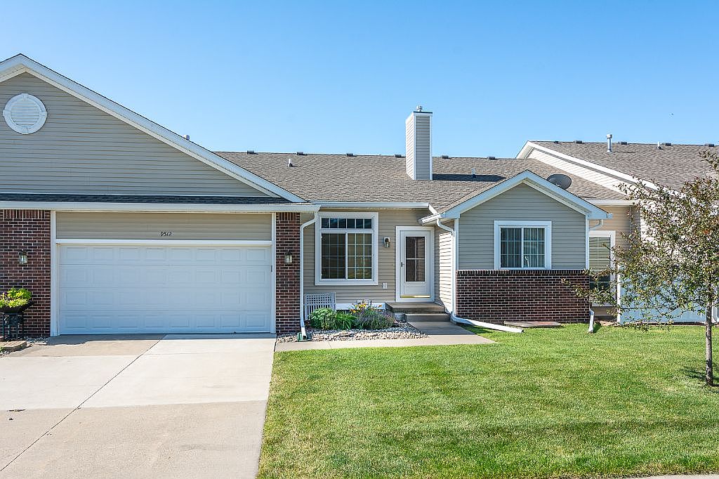 9512 White Oak Ln, Johnston, IA 50131 Zillow