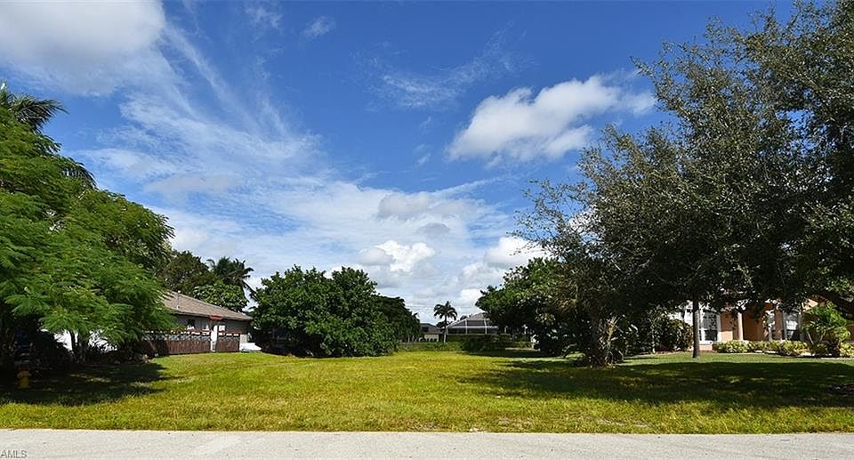 1st image of 2205 SW 47th Ter