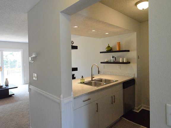 3rd image of 5648 Valencia Park Blvd