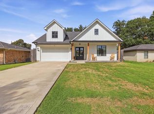 3012 Madison St, Nederland, TX 77627