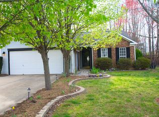 6325 Whispering Brook Ct, Charlotte, NC 28216