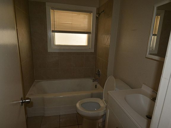 3rd image of 5817 Pollard Dr