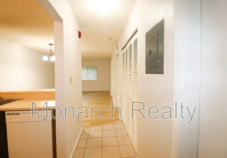 89 SE 16th Ave #101-P101 — Photo 3