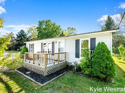 206 S Pearl St, Sheridan, MI, 48884