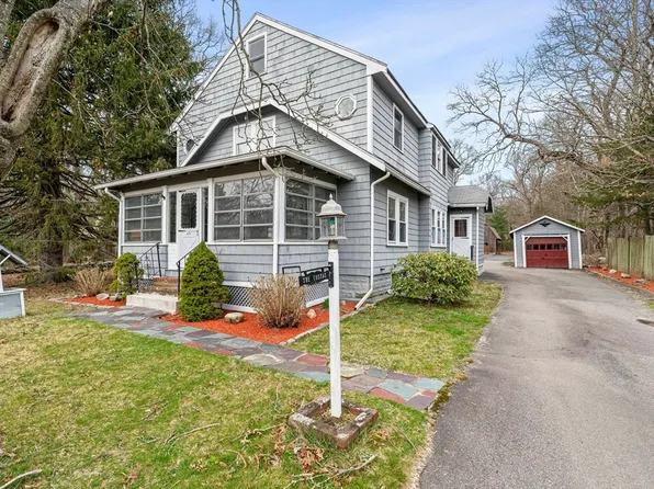 352 East St, Brockton, MA 02302