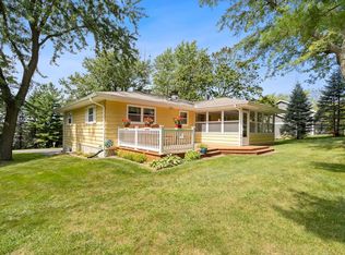 2886 Dellvue Dr, Fitchburg, WI 53711