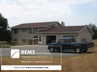 E6915 Chadwick Rd, Reedsburg, WI 53959