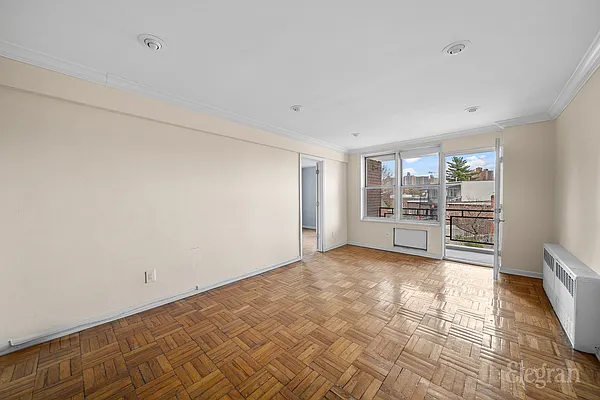 Sold by Elegran | media 1