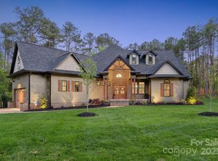 425 W North Corner Rd, Lancaster, SC 29720