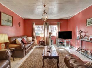 522 34th St, Union City, NJ 07087