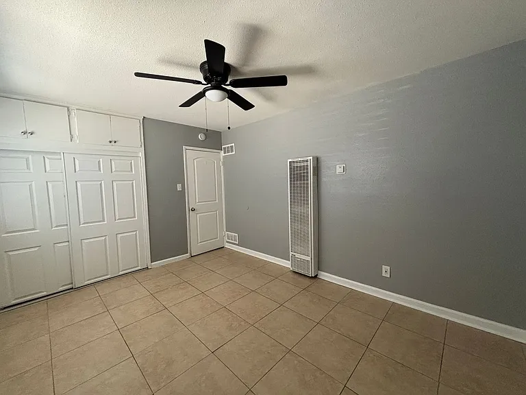 44303 Beech Ave — Photo 12