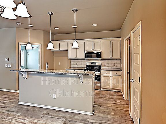 5th image of 10609 Mountain Fork Dr
