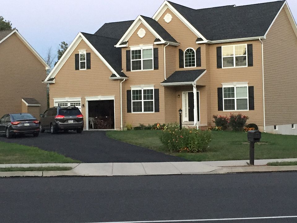 2nd image of 1605 Schwab Rd