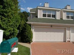 24 Lake Marie Ln, Bedford Hills, NY 10507