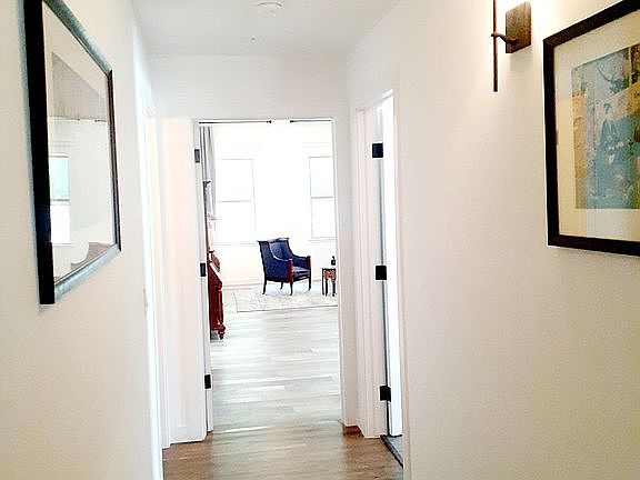 4th image of 701 Woodland Ave