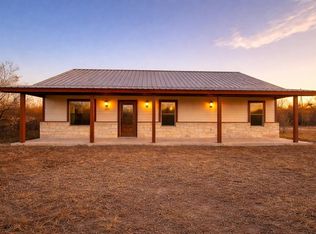 392 E Amistad Ave, Quemado, TX 78877