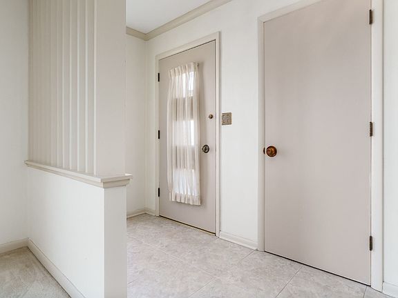 5th image of 2603 Driftwood Ln