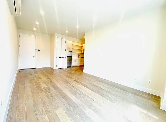 Rented by null | media 4