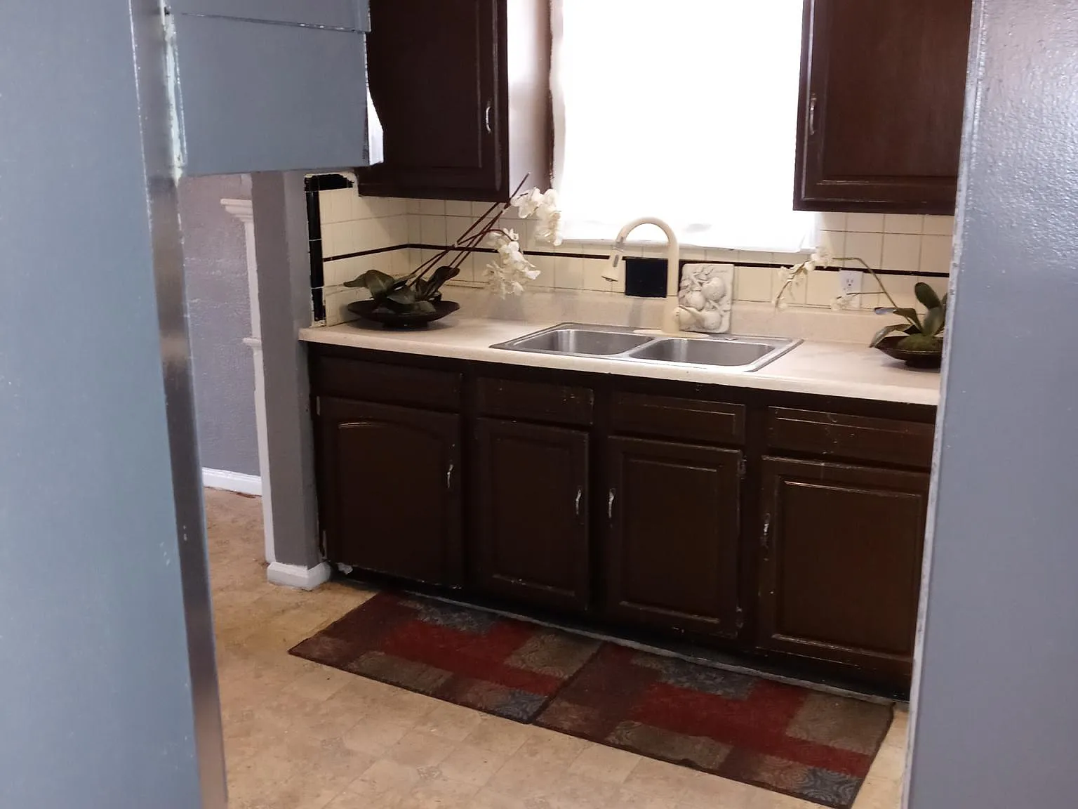 3 bed, 1000 sqft, $1,200 — Photo 3