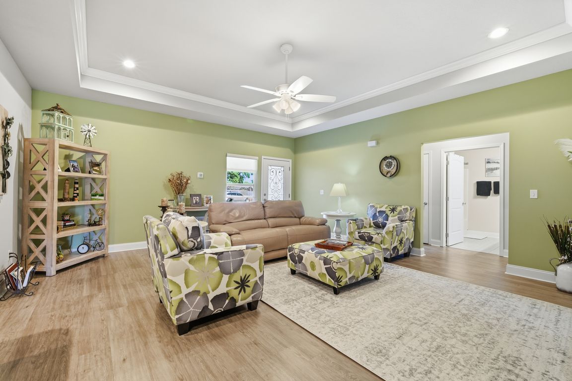 next background image