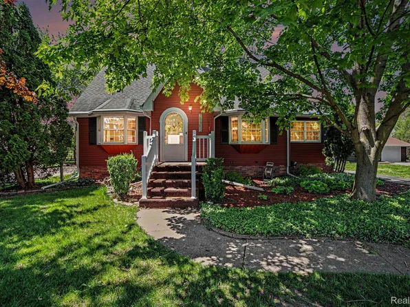 4345 N Michigan Ave, Saginaw, MI 48604