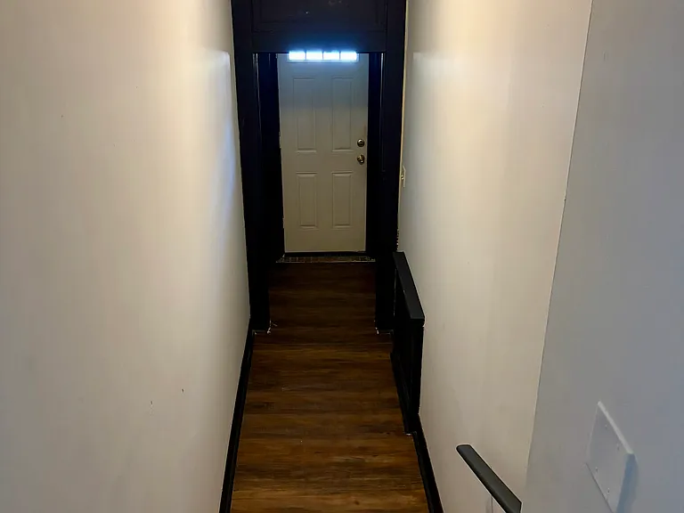 809 Brooks Ln #2 — Photo 3