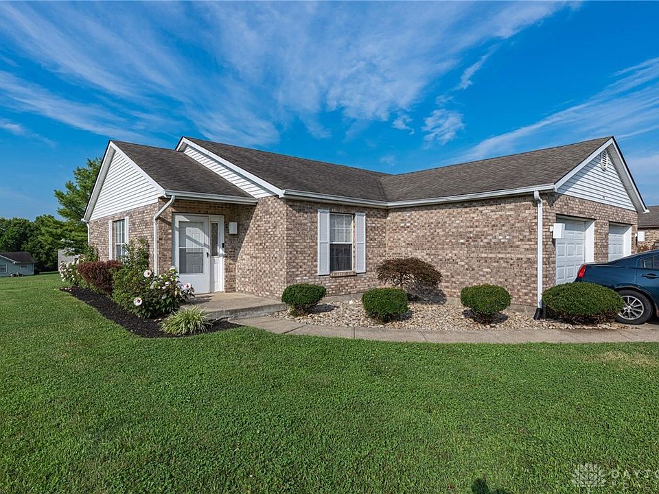 1st image of 749 Calderwood Ct