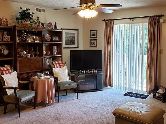 4th image of 6616 Willow Pointe Dr Unit B